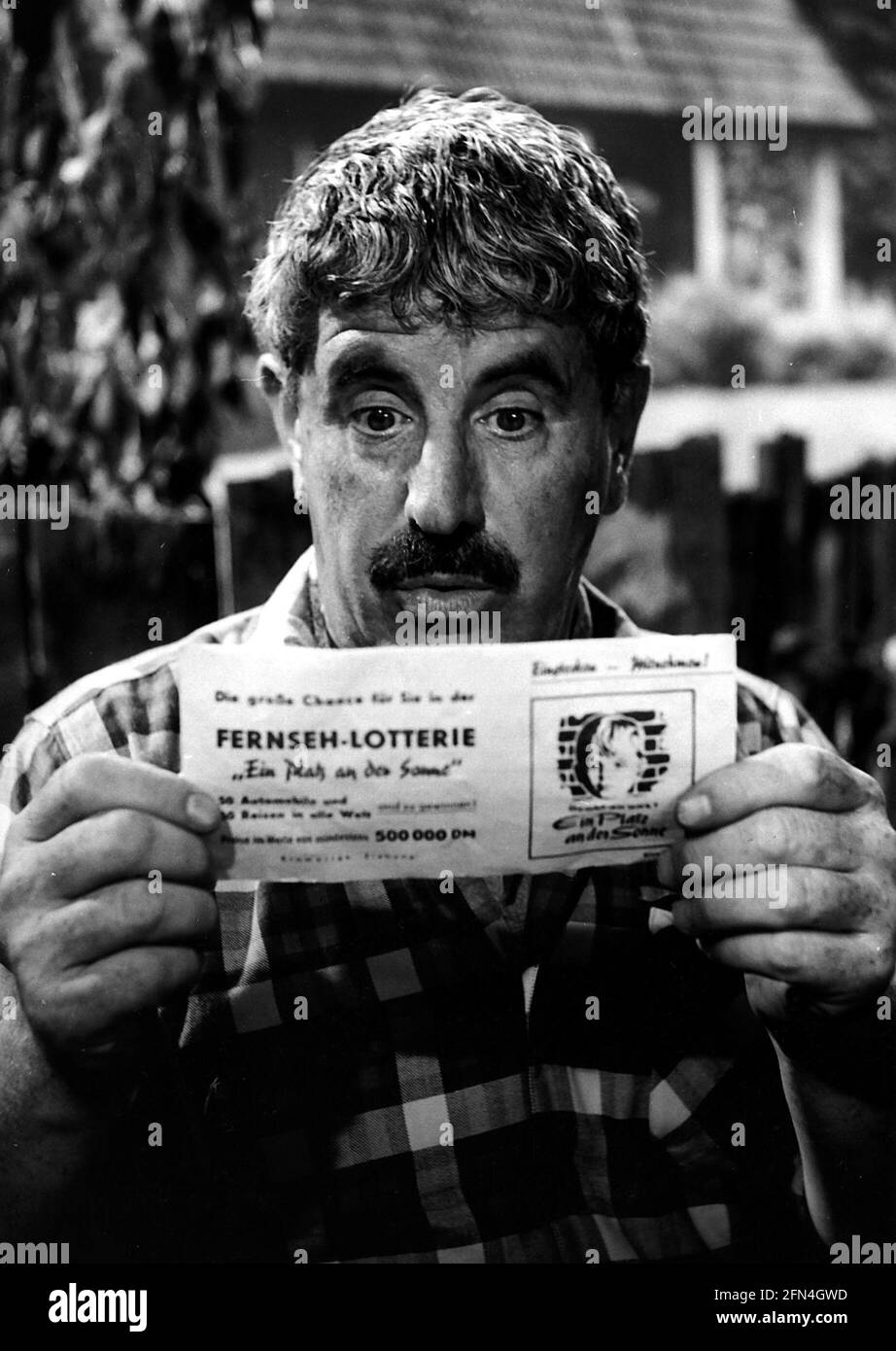 Millowitsch, Willy, 8.1.1909, - 20.9.1999, acteur allemand, DEMI-LONGUEUR, DROITS-SUPPLÉMENTAIRES-AUTORISATION-INFO-NON-DISPONIBLE Banque D'Images