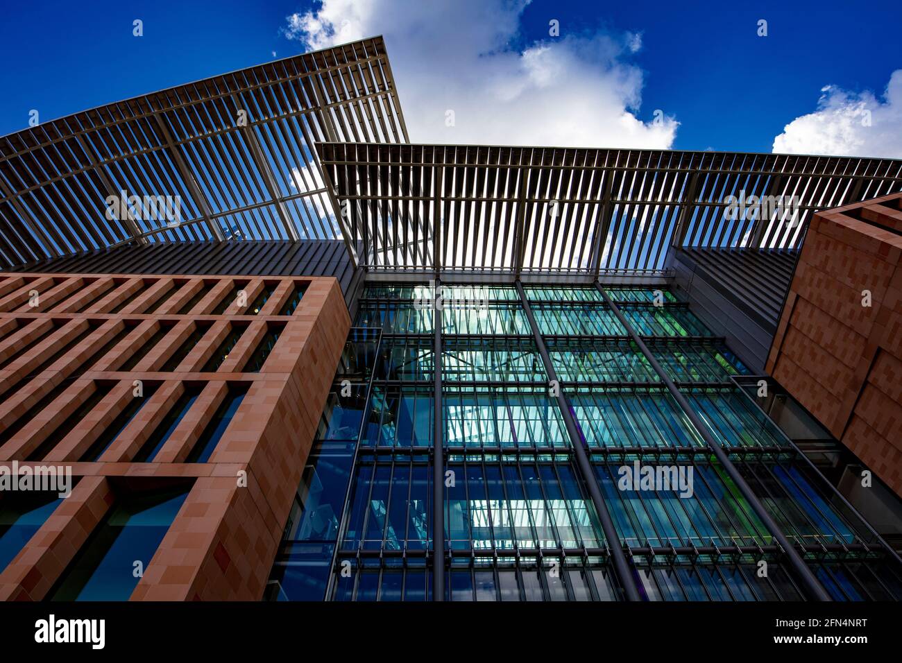 Le Francis Crick Institute, un centre de recherche biomédicale de Londres, a ouvert ses portes en 2016. Partenariat entre CRUK, Imperial College, KCL et Wellcome Banque D'Images