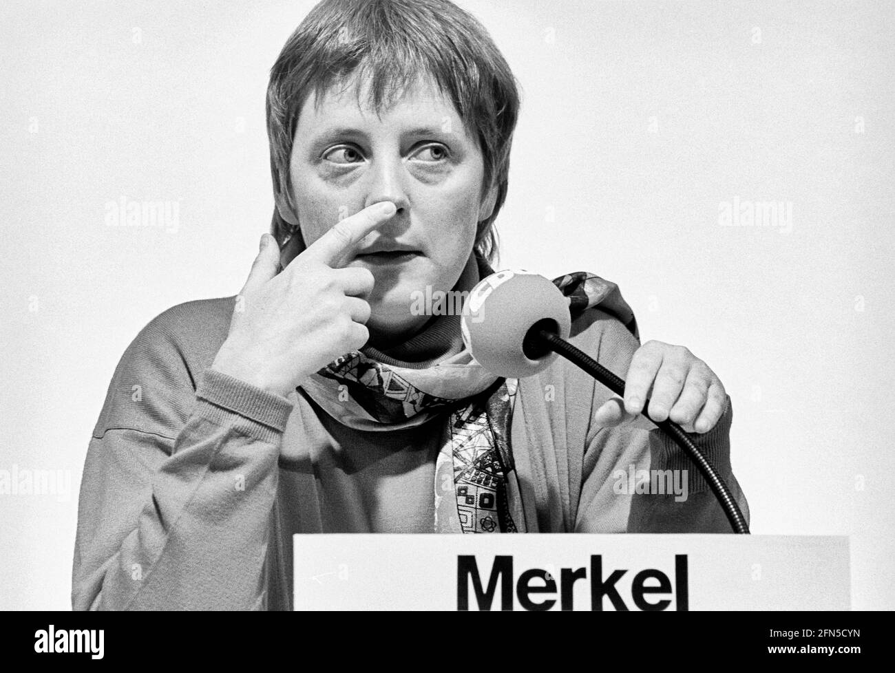 La Dre Angela Merkel, ministre fédérale des femmes et de la jeunesse, s'est emparie à l'événement Junge Union à Schwerin sur le sujet - est le catchi passé Banque D'Images