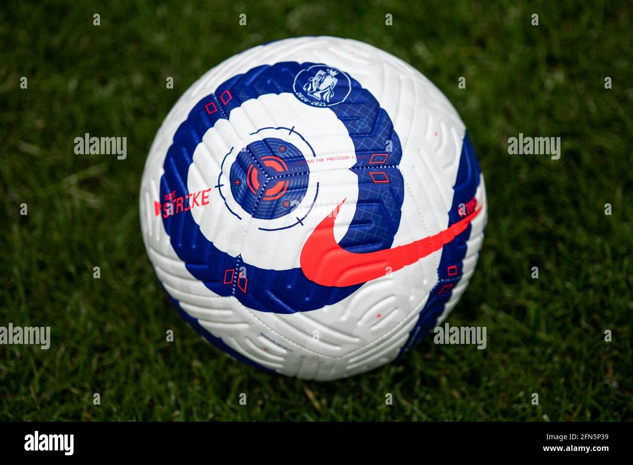 Gros plan sur Nike Flight football pour la Premier League 2020/21 Banque D'Images