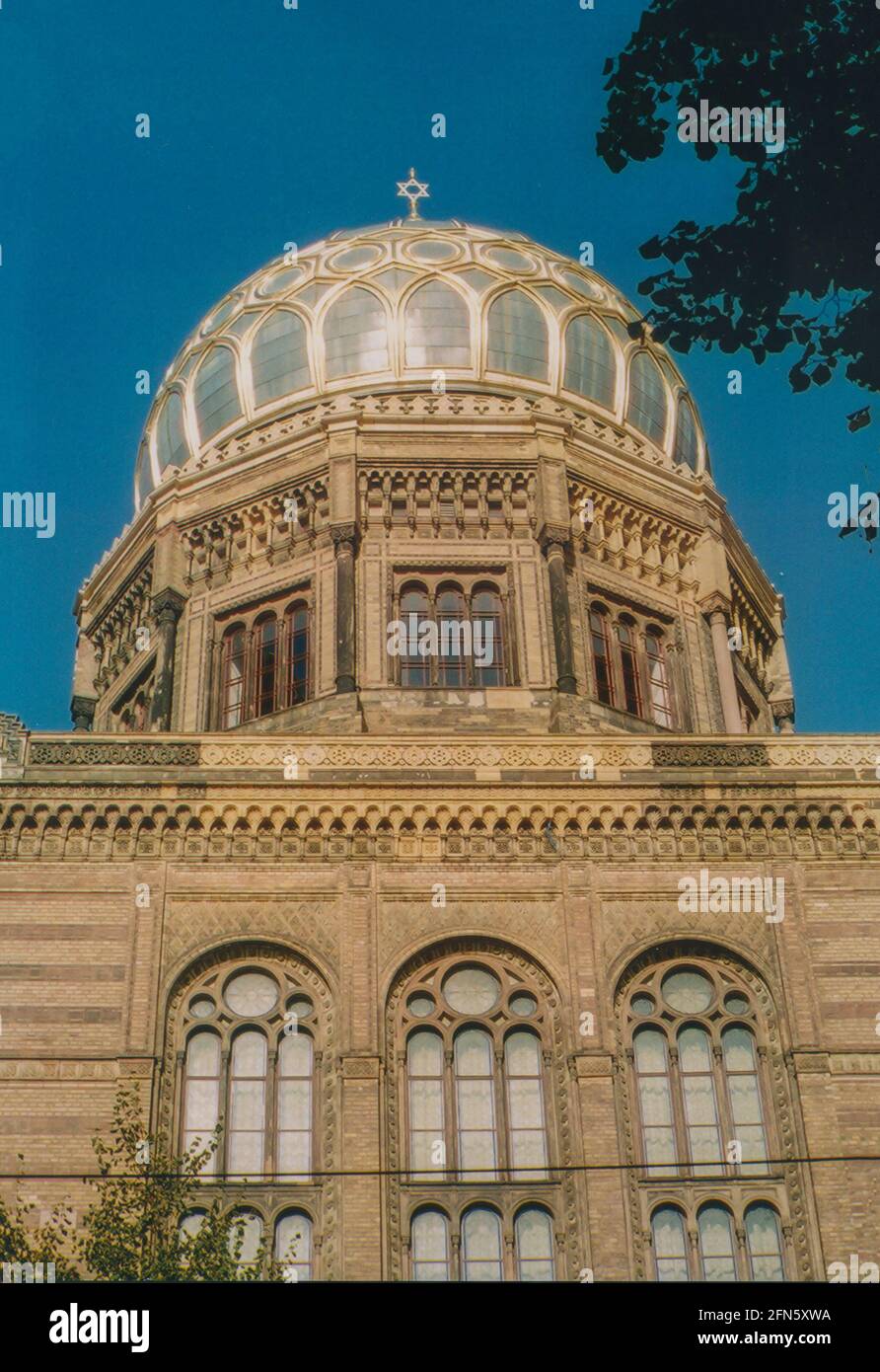 Nouvelle synagogue Berlin - Centrum Judaicum dans Oranienburger Strasse à Berlin, Allemagne, Europe - image d'archives de CA. 2006 Banque D'Images