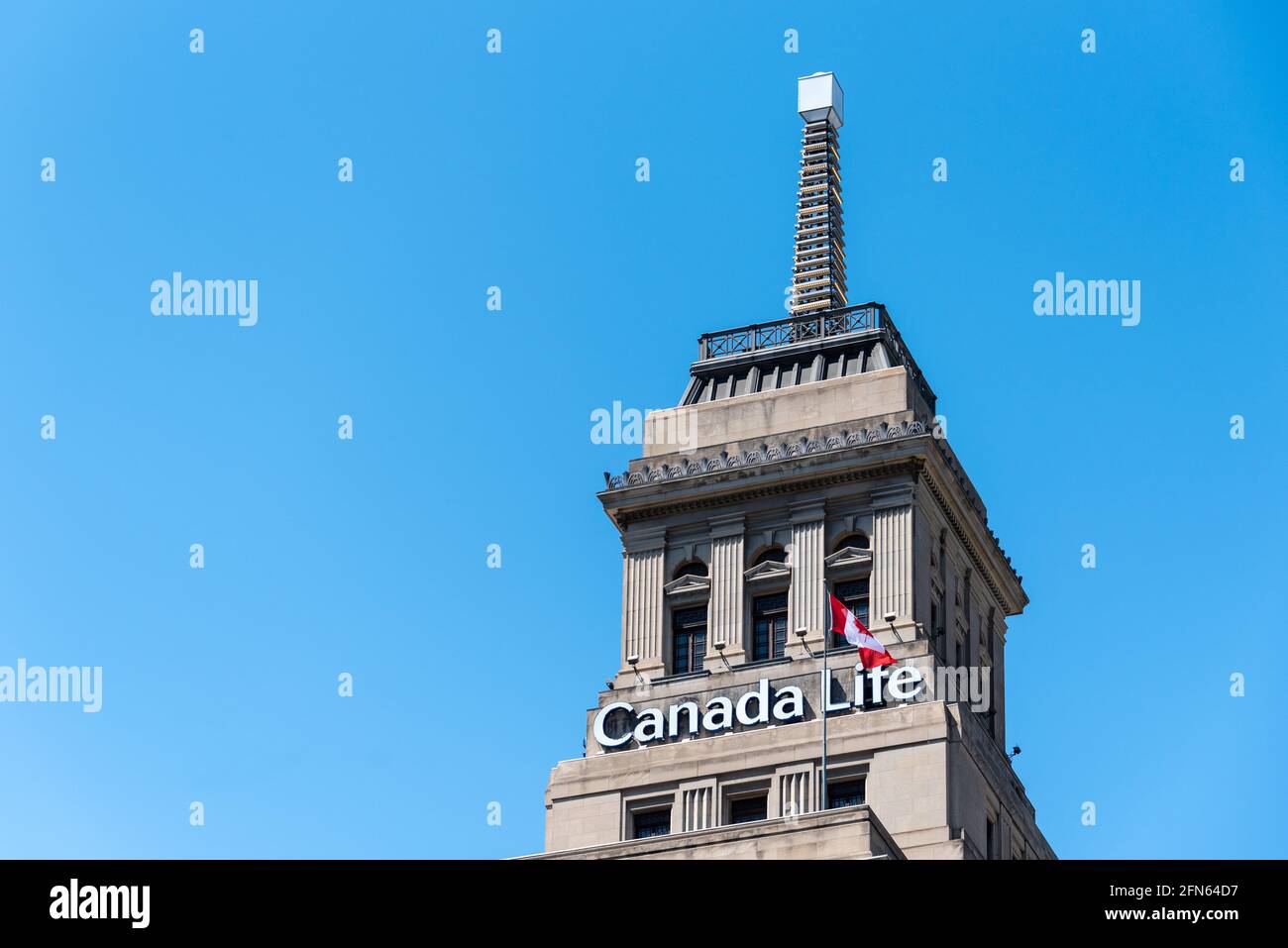 Édifice Canada-vie, avenue University, Toronto, Canada. Détails architecturaux du célèbre lieu et du bâtiment d'attraction touristique Banque D'Images
