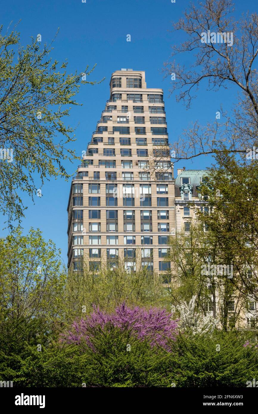 Appartements coûteux ligne Central Park sur CPW, NYC, Etats-Unis Banque D'Images