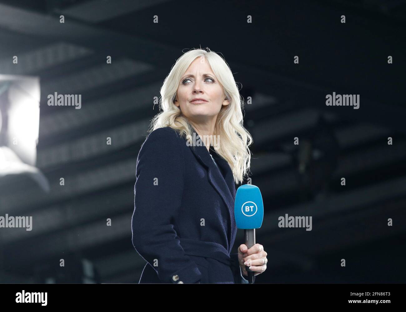 Burnley, Royaume-Uni. 15 mai 2021. Lynsey Hipgrave, présentatrice de BT Sport, lors du match de la Premier League à Turf Moor, Burnley. Crédit photo à lire : Darren Staples/Sportimage crédit : Sportimage/Alay Live News Banque D'Images