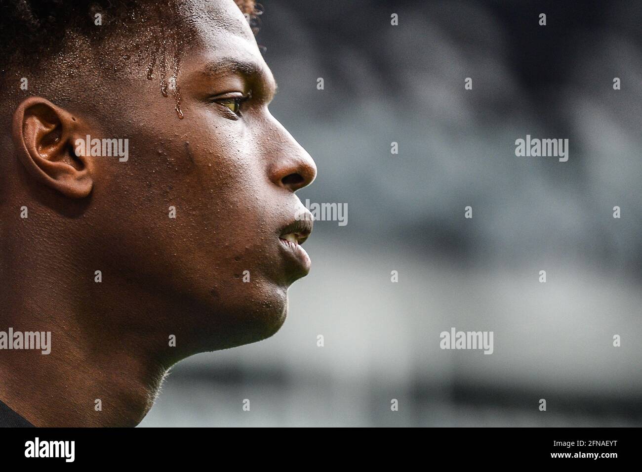 Cristiano Ronaldo de Juventus FC lors de la série UN match de football entre Juventus FC et Inter Milan. Les stades sportifs autour de l'Italie restent soumis à des restrictions strictes en raison de la pandémie du coronavirus, car les lois de distanciation sociale du gouvernement interdisent aux fans à l'intérieur des lieux, ce qui entraîne le jeu derrière des portes fermées. Juventus a gagné 3-2 sur Inter Milan Banque D'Images