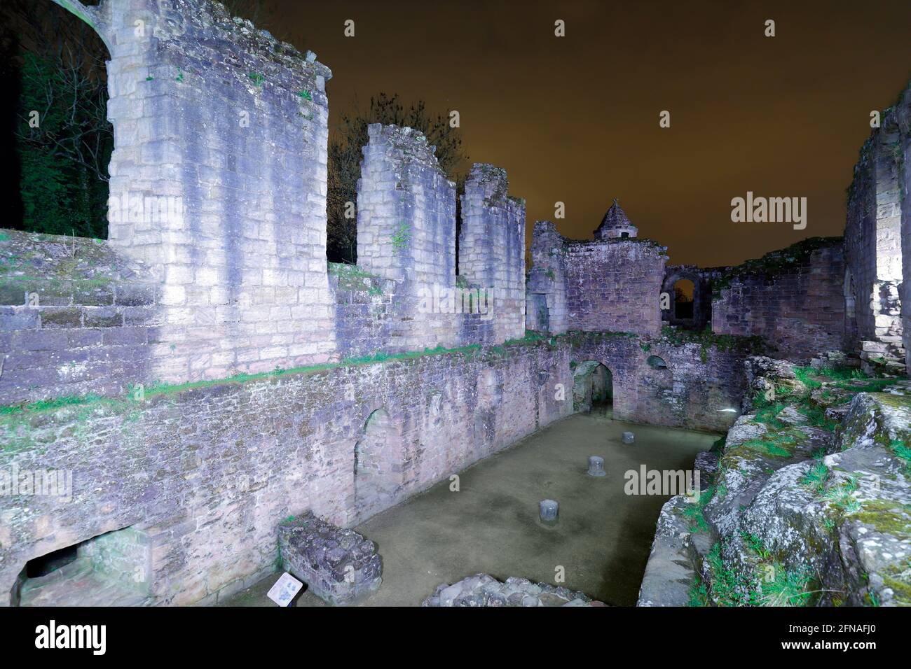 Ruines du château de spofforth Banque d'image et photos Alamy