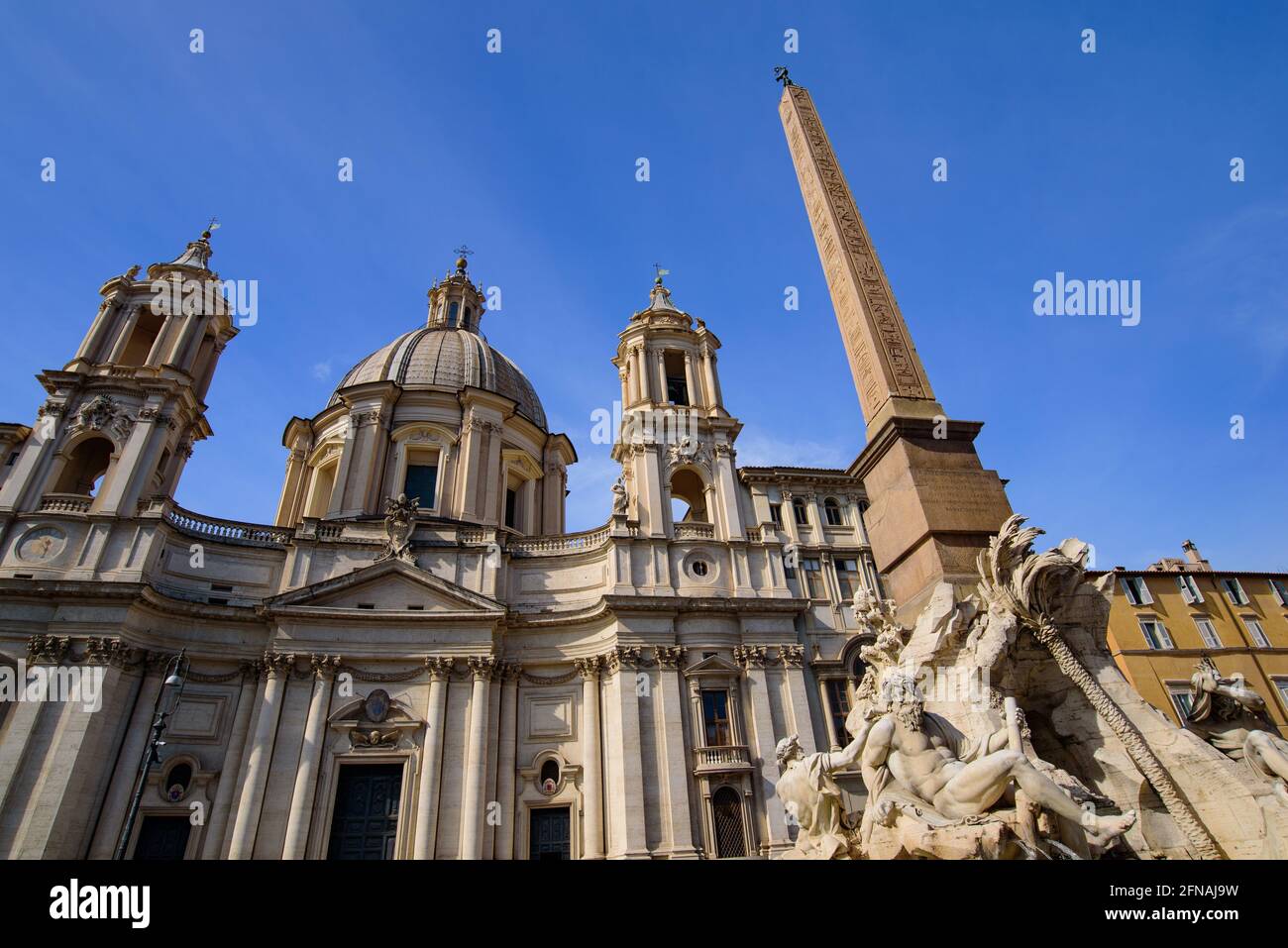 Sant'Agnese à Agone et Fontaine de Fiumi sur la Piazza Navona à Rome, Italie Banque D'Images