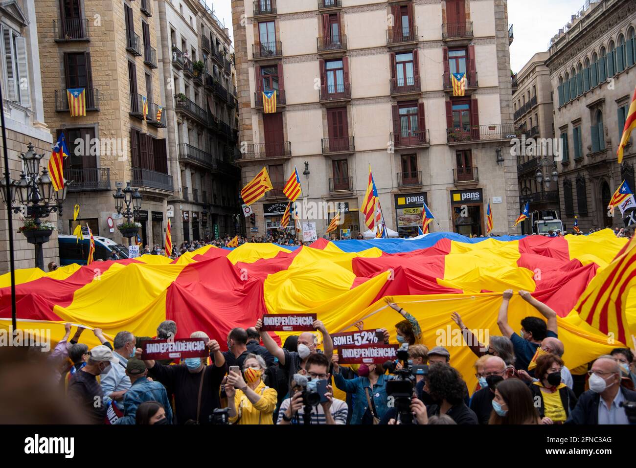 Cataluña ESPAÑA la ANC exige un acuerdo a ERC y JxCat: 'i Hay elecciones nunca más estaremos a vuestro lado' Banque D'Images
