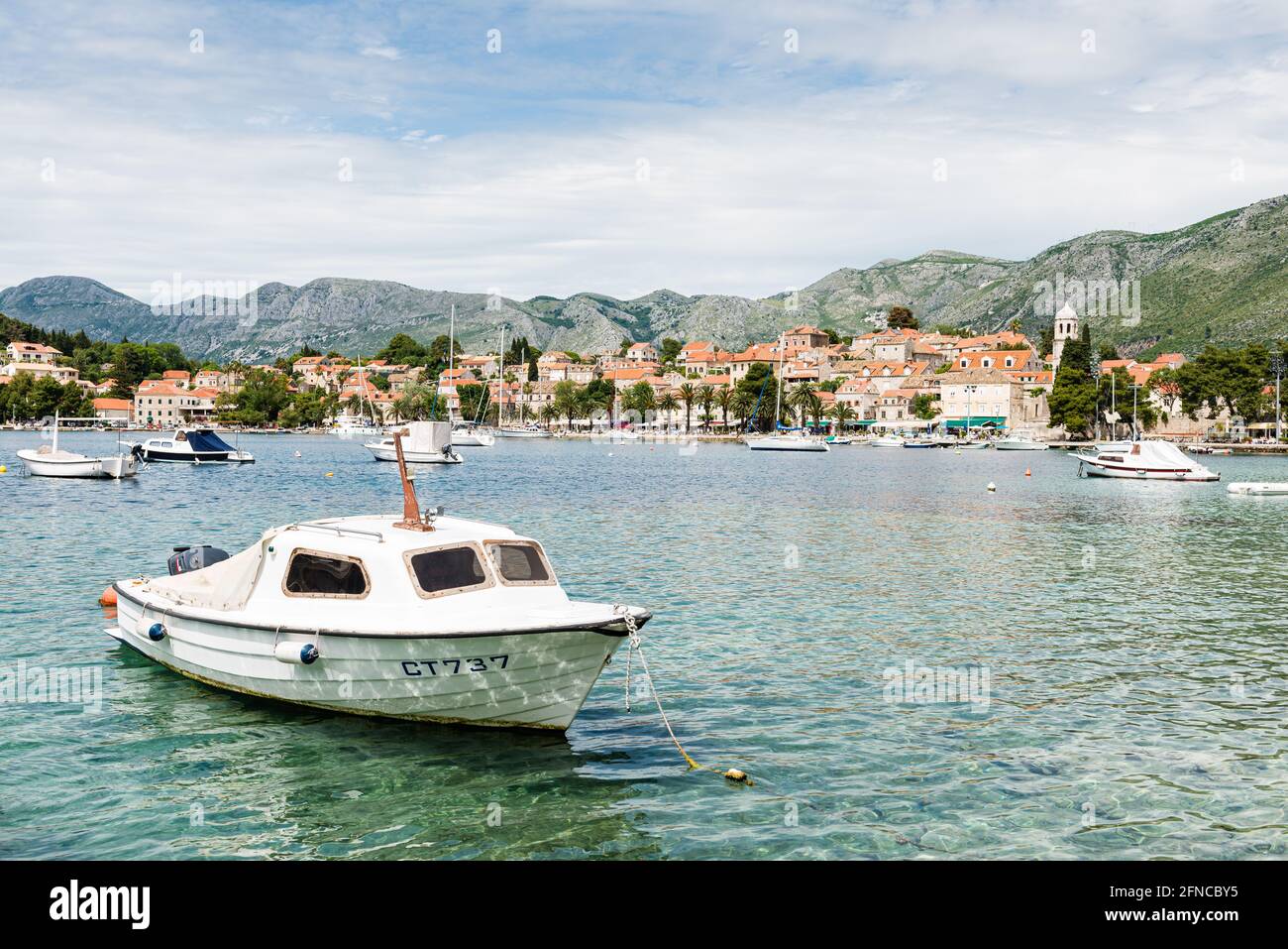 Marina et baies à Cavtat, Croatie Banque D'Images