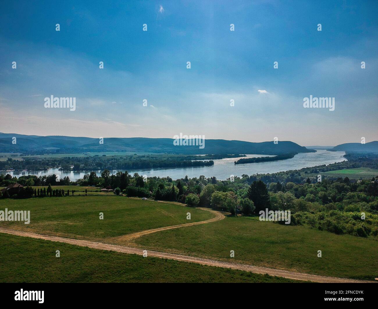 Vue aérienne de la courbe de Danune en Hongrie Banque D'Images