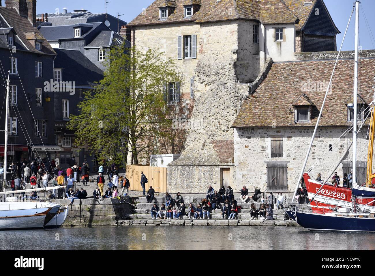 Fin du week-end de lockdown à Honfleur - Calvados - France Banque D'Images