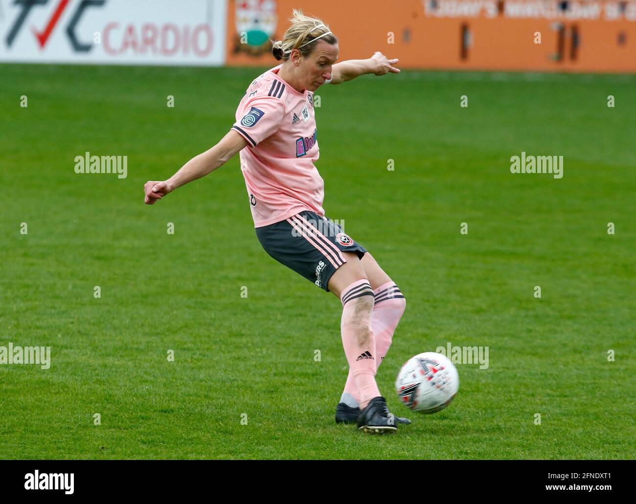 Barnett, Royaume-Uni. 16 mai 2021. EDGWARE, ANGLETERRE - MAI 16:Leandra Little of Sheffield United Women pendant la Vitality Women's FA Cup Cinquième tour correct entre Tottenham Hotspur et Sheffield United au stade de Hive, Barnett Royaume-Uni le 16 mai 2021 crédit: Action Foto Sport/Alay Live News Banque D'Images