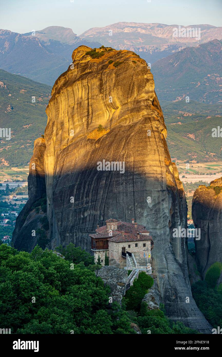 Monastère de Rousanou, monastère de Meteora au lever du soleil, Grèce Banque D'Images