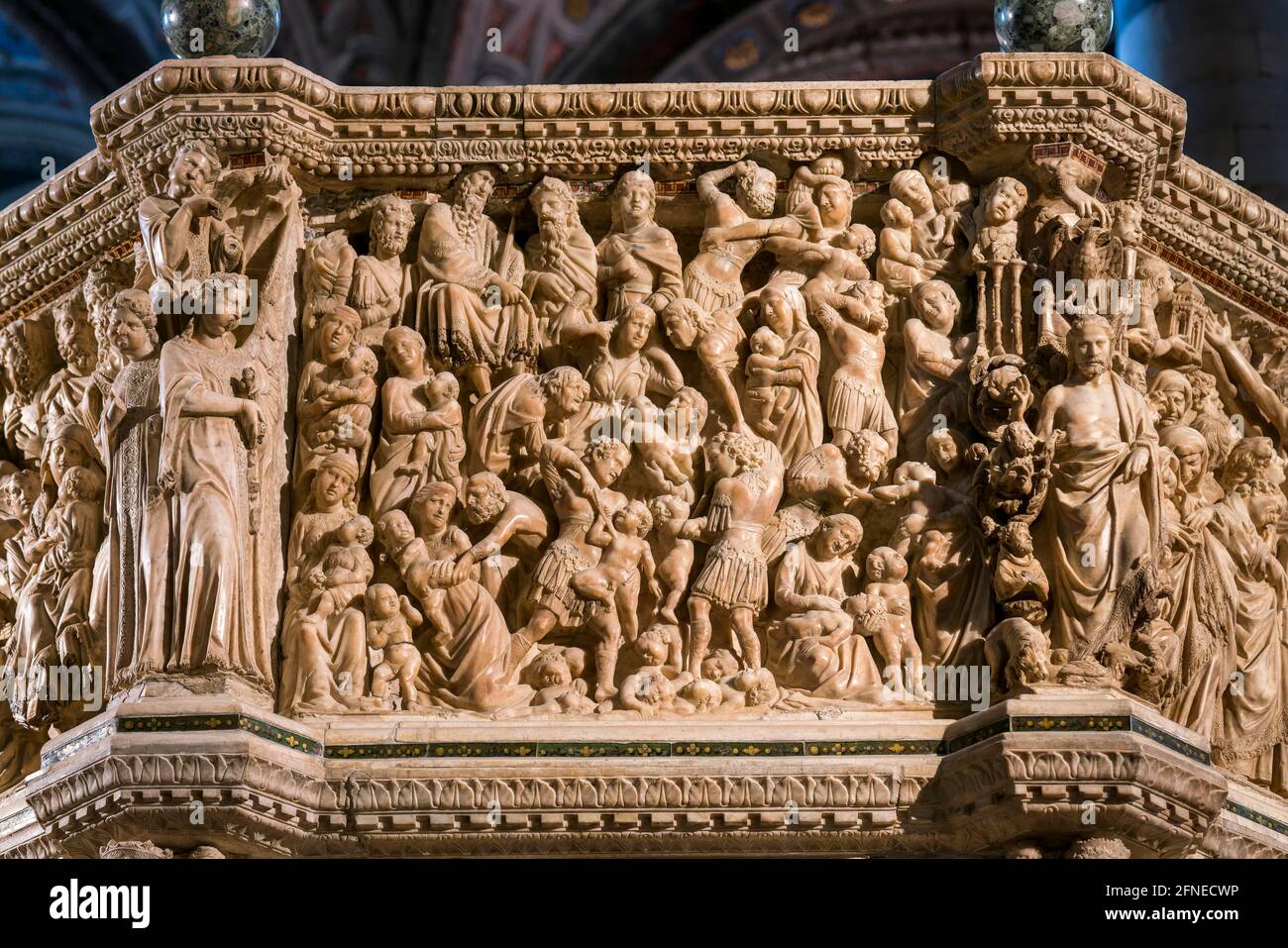 Infanticide à Bethléem, chaire de marbre de détail, 1266-68, sculpteur Nicola Pisano, cathédrale de Sienne, Duomo Santa Maria Assunta, Sienne, Toscane, Italie Banque D'Images
