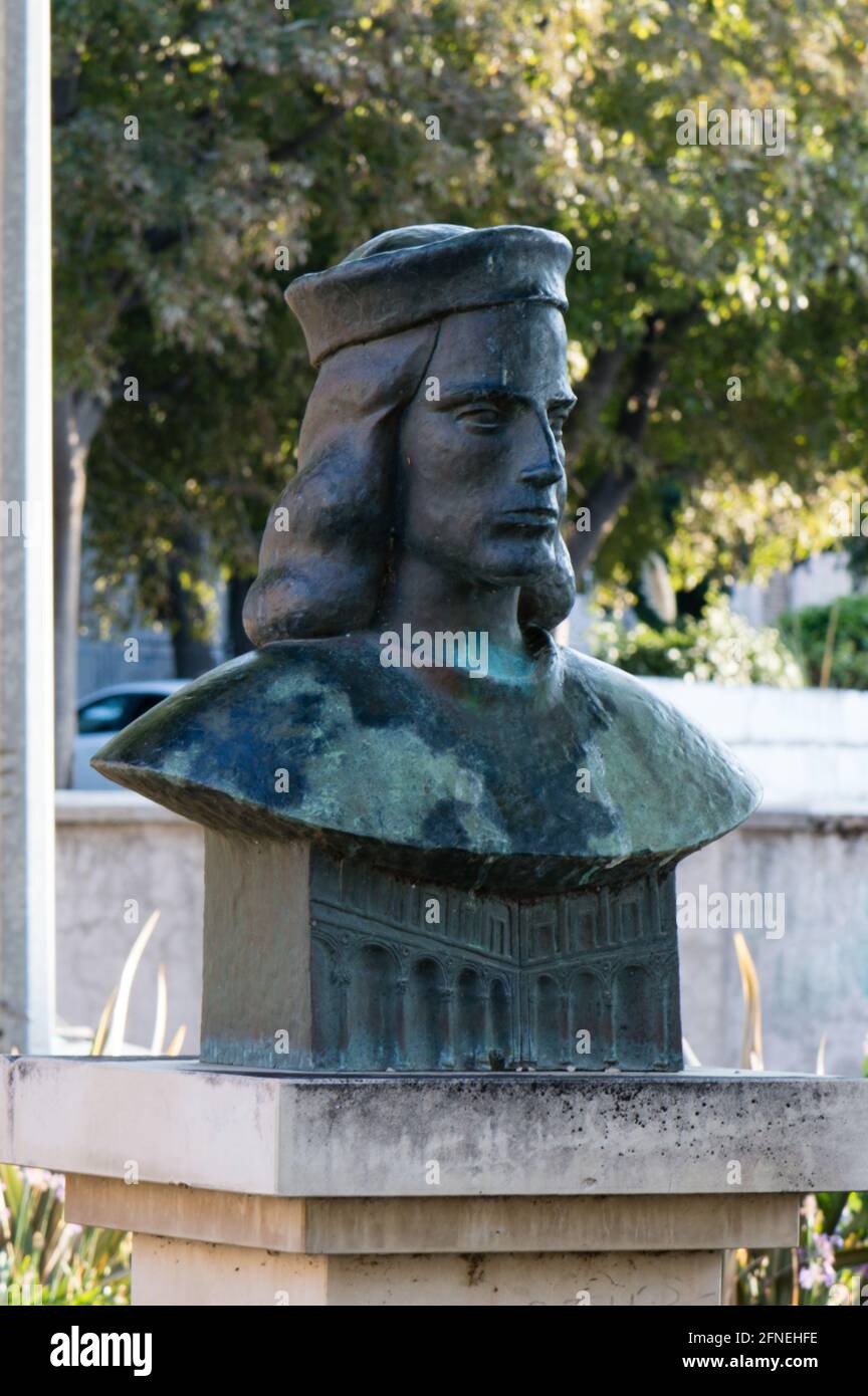 Buste de Luciano Laurana (Lucijan Vranjanin), le plus important architecte croate de la Renaissance du XVe siècle, à Zadar, Croatie Banque D'Images