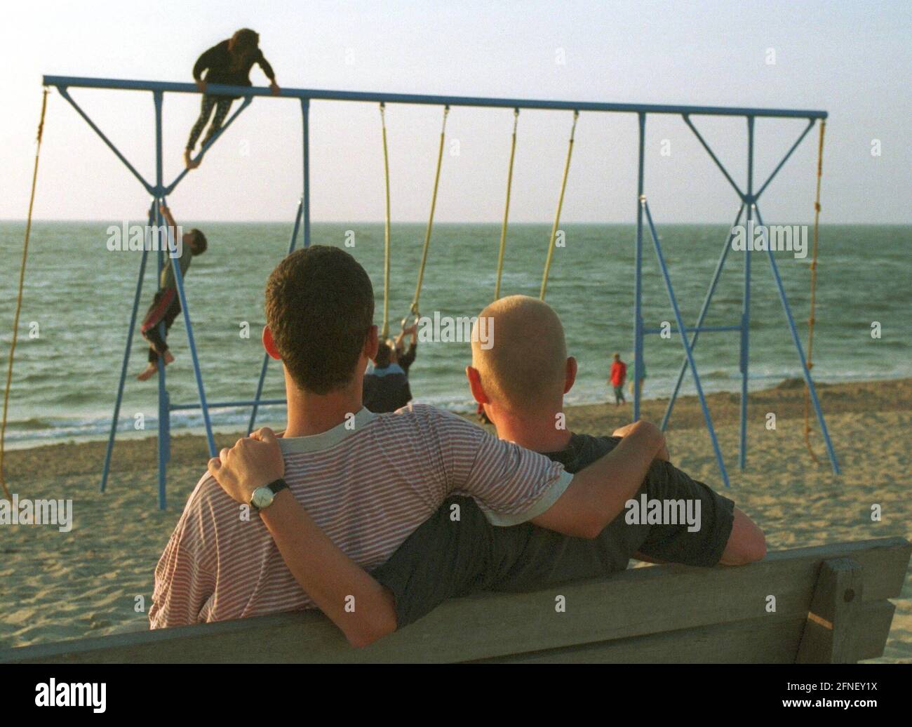 Gay beach homosexual homosexuality Banque de photographies et d'images à  haute résolution - Alamy