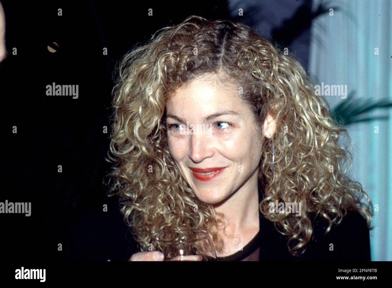 'L'ACTRICE AMÉRICAINE Amy Irving (''Bossa Nova'', ''Traffic'', ''Carrie'') a 50 ans: L'ex-épouse du réalisateur Steven Spielberg fête ses célébrations le 10 septembre 2003. Amy Irving est originaire de Palo Alto en Californie. Elle a un fils de son mariage avec Spielberg et son second mariage avec le réalisateur brésilien Bruno Barreto. [traduction automatique]' Banque D'Images