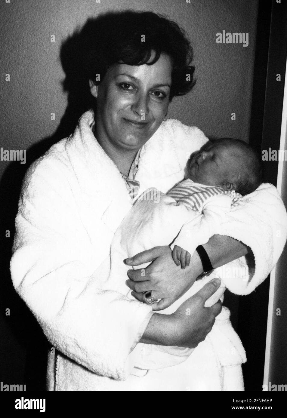 Sabine Csampai Les Verts Troisieme Maire De Munich Avec Sa Fille Hannah Traduction Automatique Photo Stock Alamy