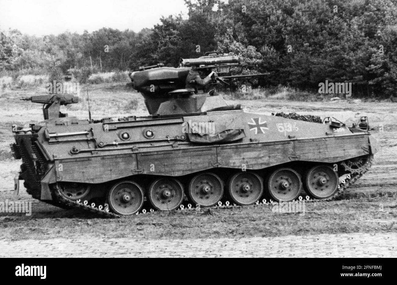 Le Marder a mis à niveau l'équipement de la Panzergrenadiertruppe et était  en service avec la Bundeswehr jusqu'à ce qu'il soit remplacé par la Puma.  Le Marder a été amélioré en l'armant