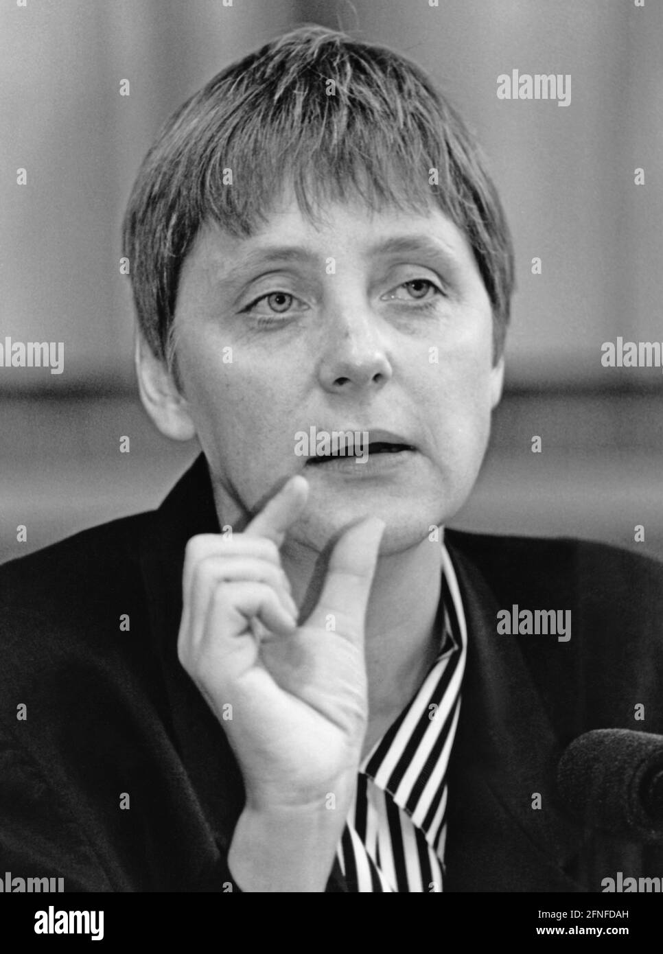 Angela Merkel, ministre des femmes et de la jeunesse. [traduction automatique] Banque D'Images