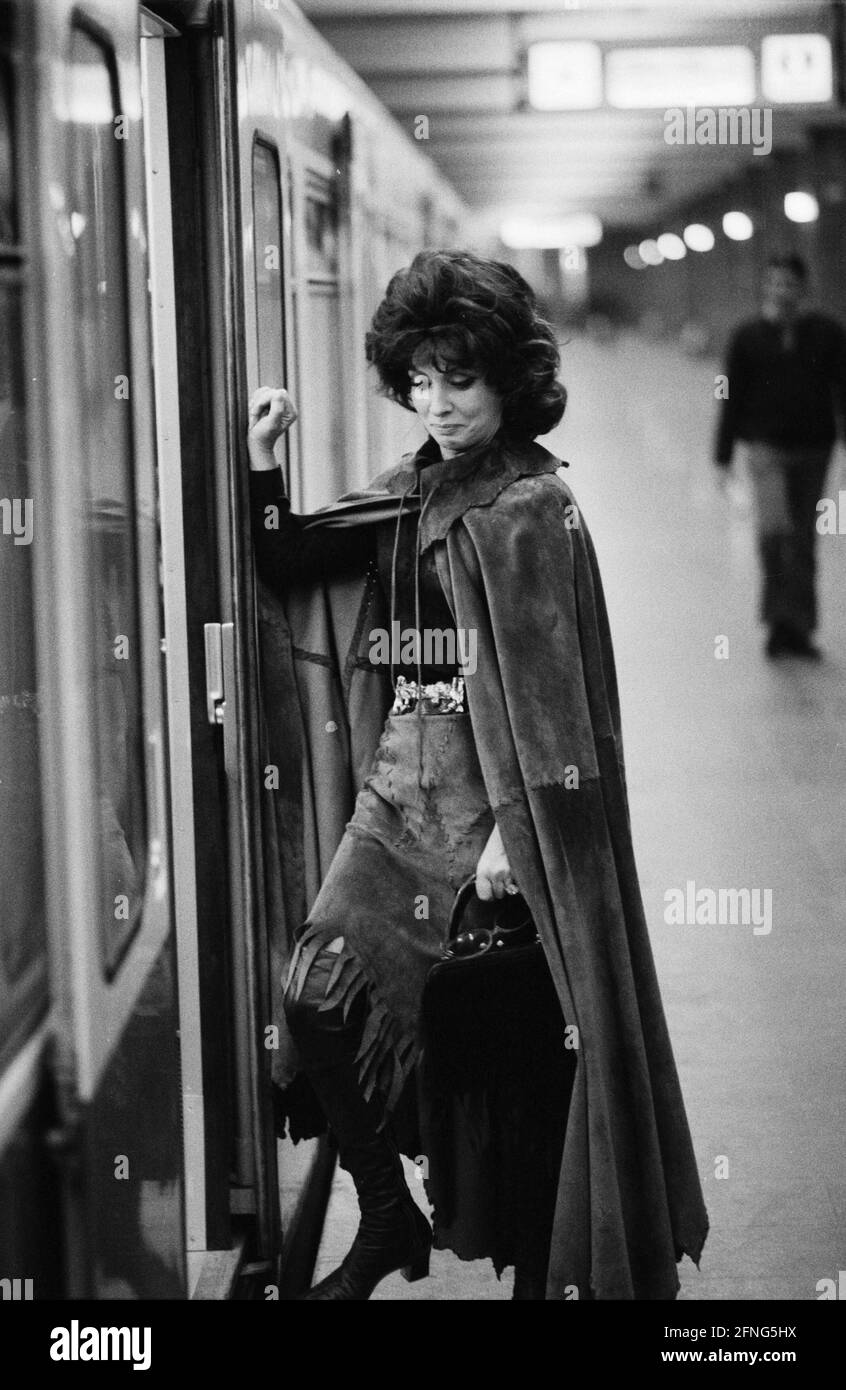 L'actrice et photographe italienne Gina Lollobrigida à Munich. [traduction automatique] Banque D'Images