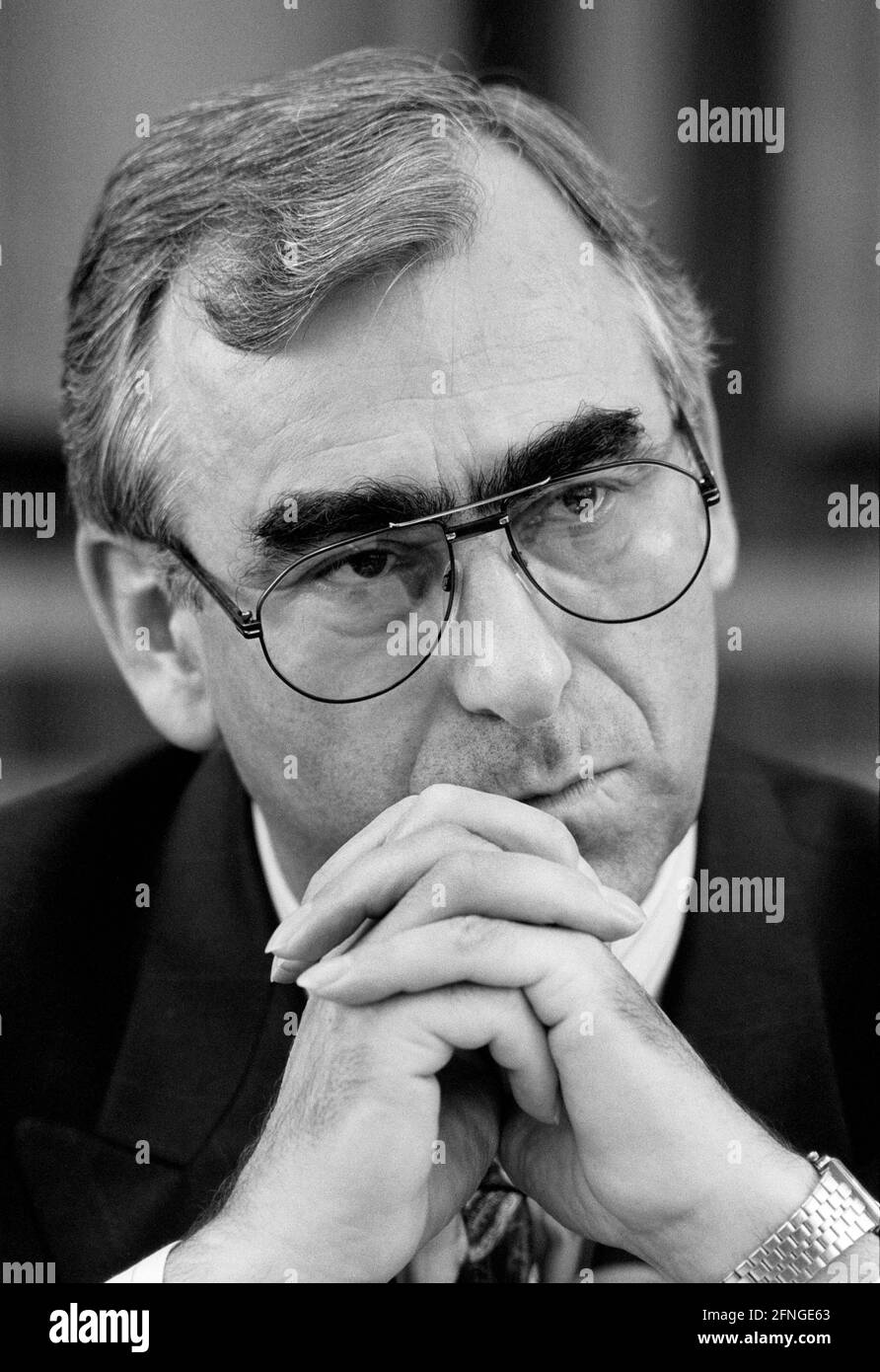 Le ministre fédéral des Finances, Theo WAIGEL , CSU , juillet 1992 [traduction automatique] Banque D'Images