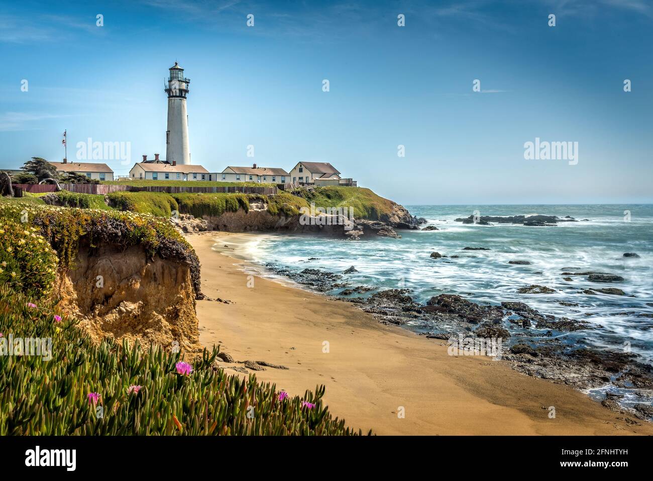 Le phare de Pigeon point sur la côte de la Californie Banque D'Images