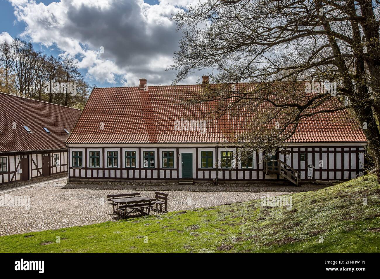 Borkop Water Mill est un restaurant gastronomique danois et un musée dans une ancienne maison à colombages, Borkop, Vejle, Danemark, mai 8, 2021 Banque D'Images