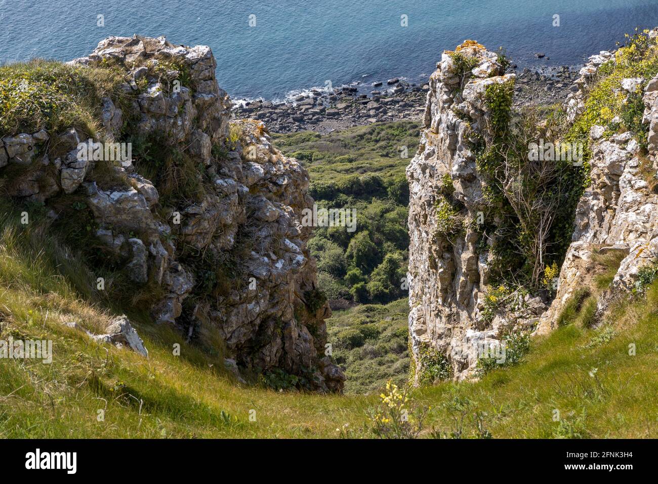 Vue de Chapmans Pool depuis Emmetts Hill, St Aldheill's Head alias St Alban's Head, Jurassic Coast, Dorset Coast Path, Dorset, Royaume-Uni Banque D'Images