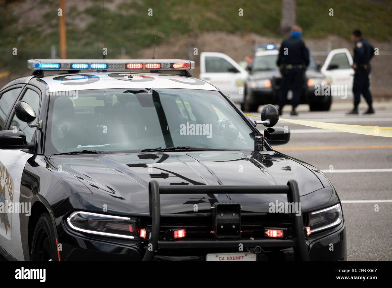 Los Angeles, Californie, États-Unis - 15 mai 2021 : les unités du département de police de Los Angeles réagissent à la scène d'un incident. Banque D'Images