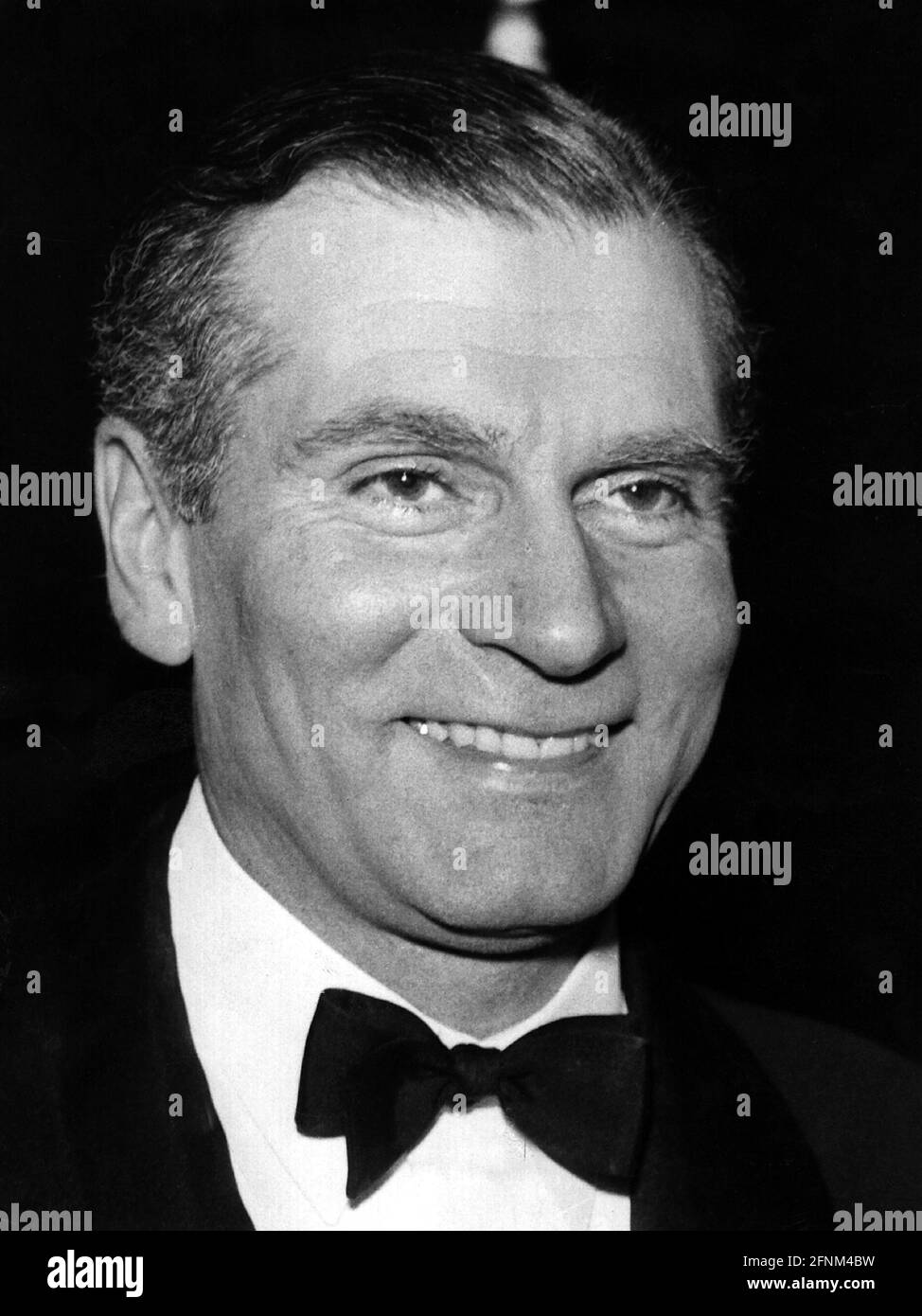 Olivier, Laurence Sir, 22.5.1907 - 11.7.1989, acteur britannique, portrait, Années 1950, noeud papillon, DROITS-SUPPLÉMENTAIRES-AUTORISATION-INFO-NON-DISPONIBLE Banque D'Images