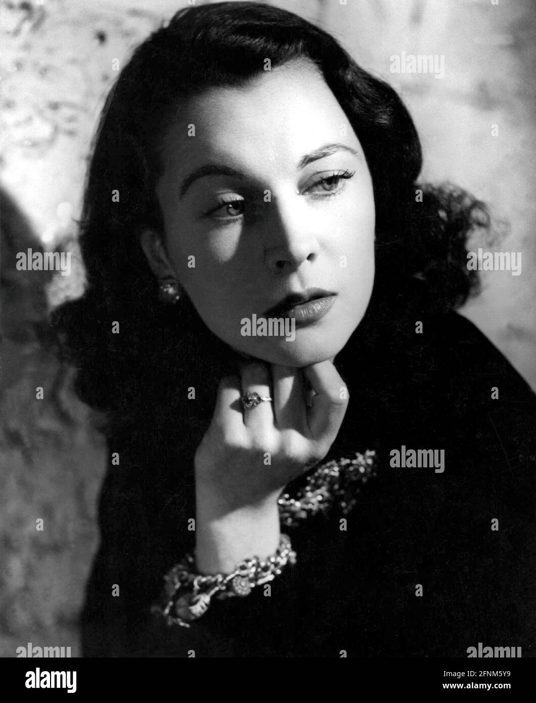 Leigh, Vivien, 5.11.1913 - 7.7.1967, actrice britannique, portrait, VERS 1950, INFO-AUTORISATION-DROITS-SUPPLÉMENTAIRES-NON-DISPONIBLE Banque D'Images