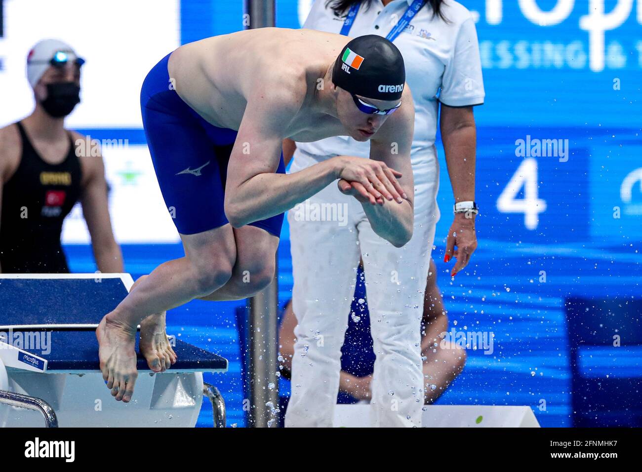 Budapest, Hongrie. 18 mai 2021. BUDAPEST, HONGRIE - 18 MAI: Brendan Hyland d'Irlande en compétition au Freestyle mixte 4 x 200 m préliminaire pendant les championnats européens de la LON natation à Duna Arena le 18 mai 2021 à Budapest, Hongrie (photo de Marcel ter Bals/Orange Pictures) crédit: Orange pics BV/Alay Live News crédit: Orange pics BV/Alay Live News Banque D'Images