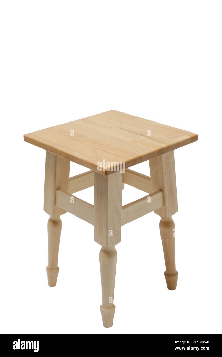 Chaise moderne en bois isolée sur fond blanc, vue latérale. Chaise classique en bois . Banque D'Images Chaise moderne en bois isolée sur fond blanc, vue latérale. Chaise classique en bois . Banque D'Images