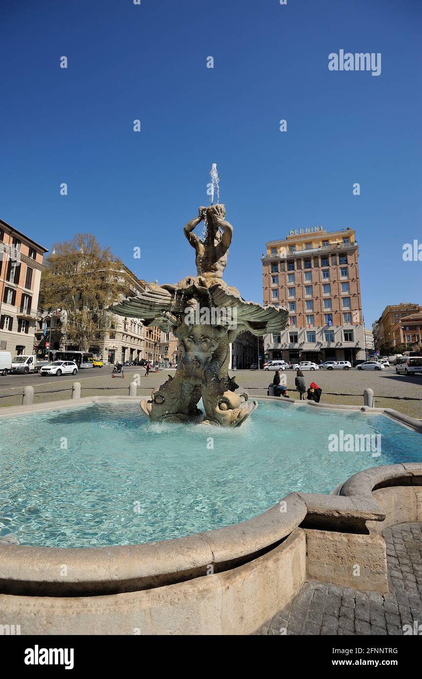 Barberini square rome Banque de photographies et d’images à haute ...