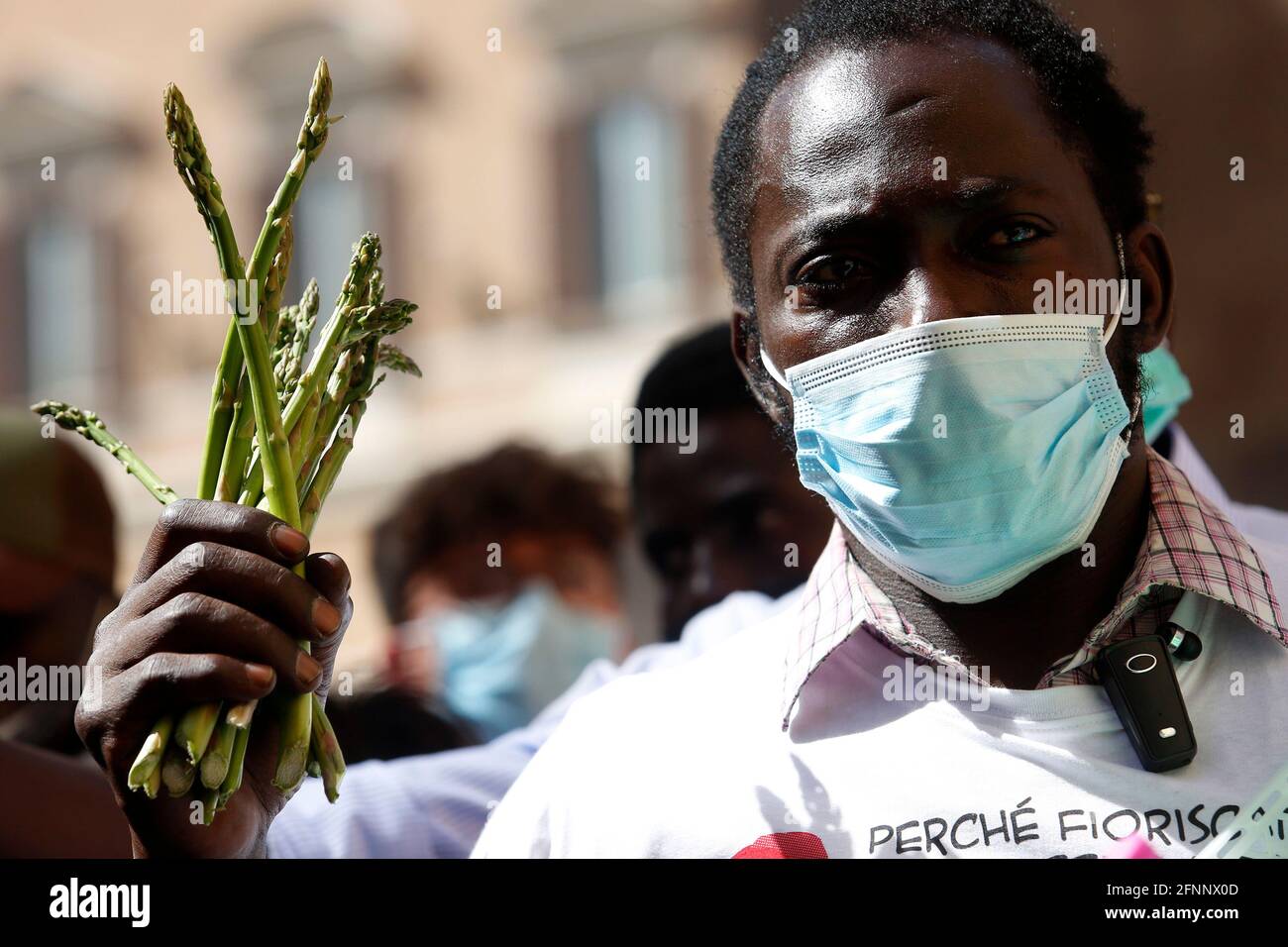 Démonstration des ouvriers agricoles « les invisibles » pour demander plus de droits au travail. Rome (Italie), 18 mai 2021 photo Samantha Zucchi Insidefoto Banque D'Images