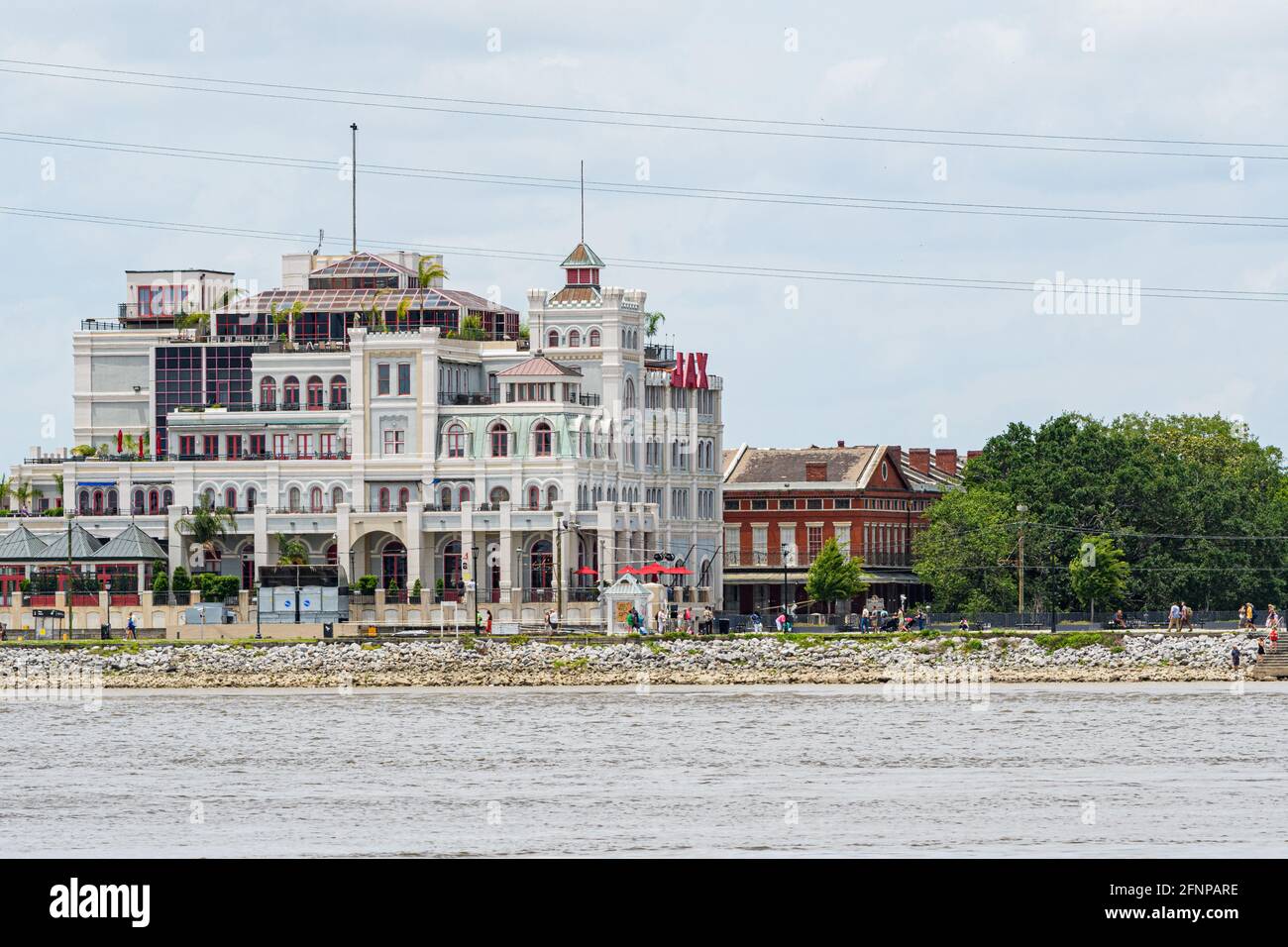NEW ORLEANS, LA, États-Unis - 9 MAI 2021 : centre commercial de la brasserie JAX dans le quartier français Banque D'Images