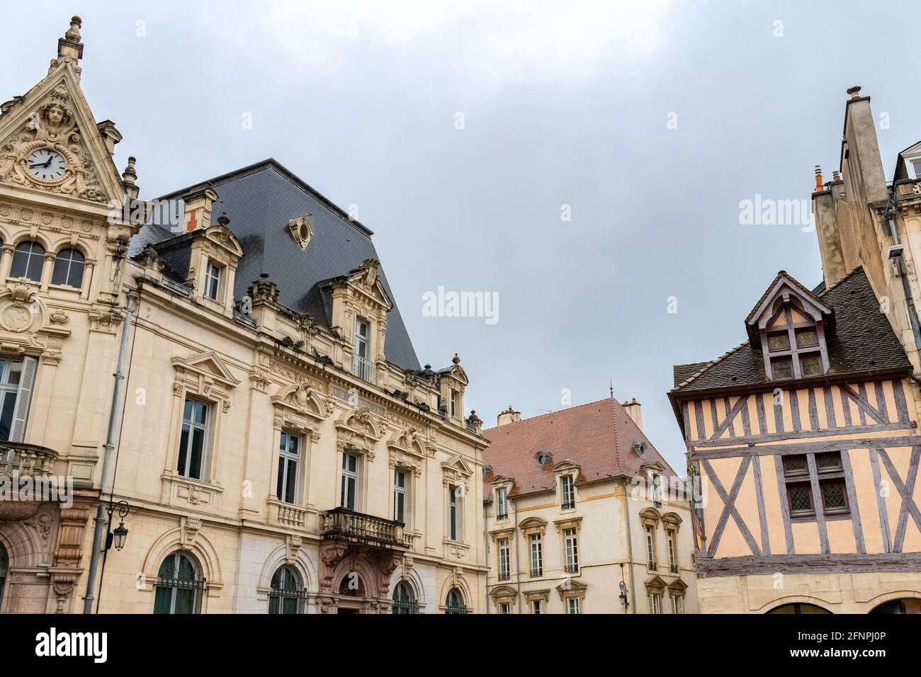 Dijon, belle ville de Bourgogne, vieux bâtiments dans le centre Banque D'Images