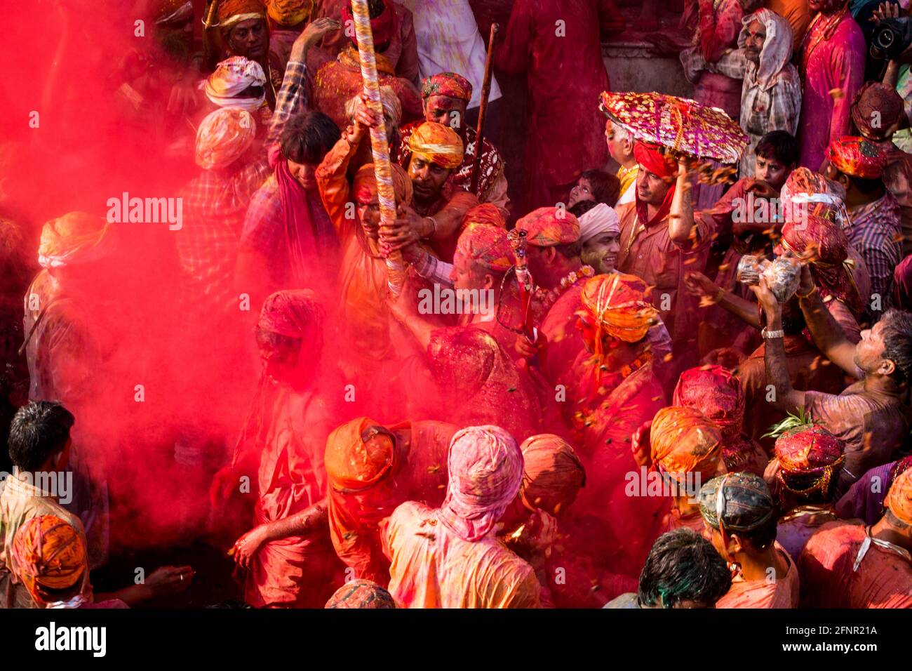 Lathmar Holi Barsana Nandgaon Vrindavan Festivals de couleurs à travers l'Inde Banque D'Images
