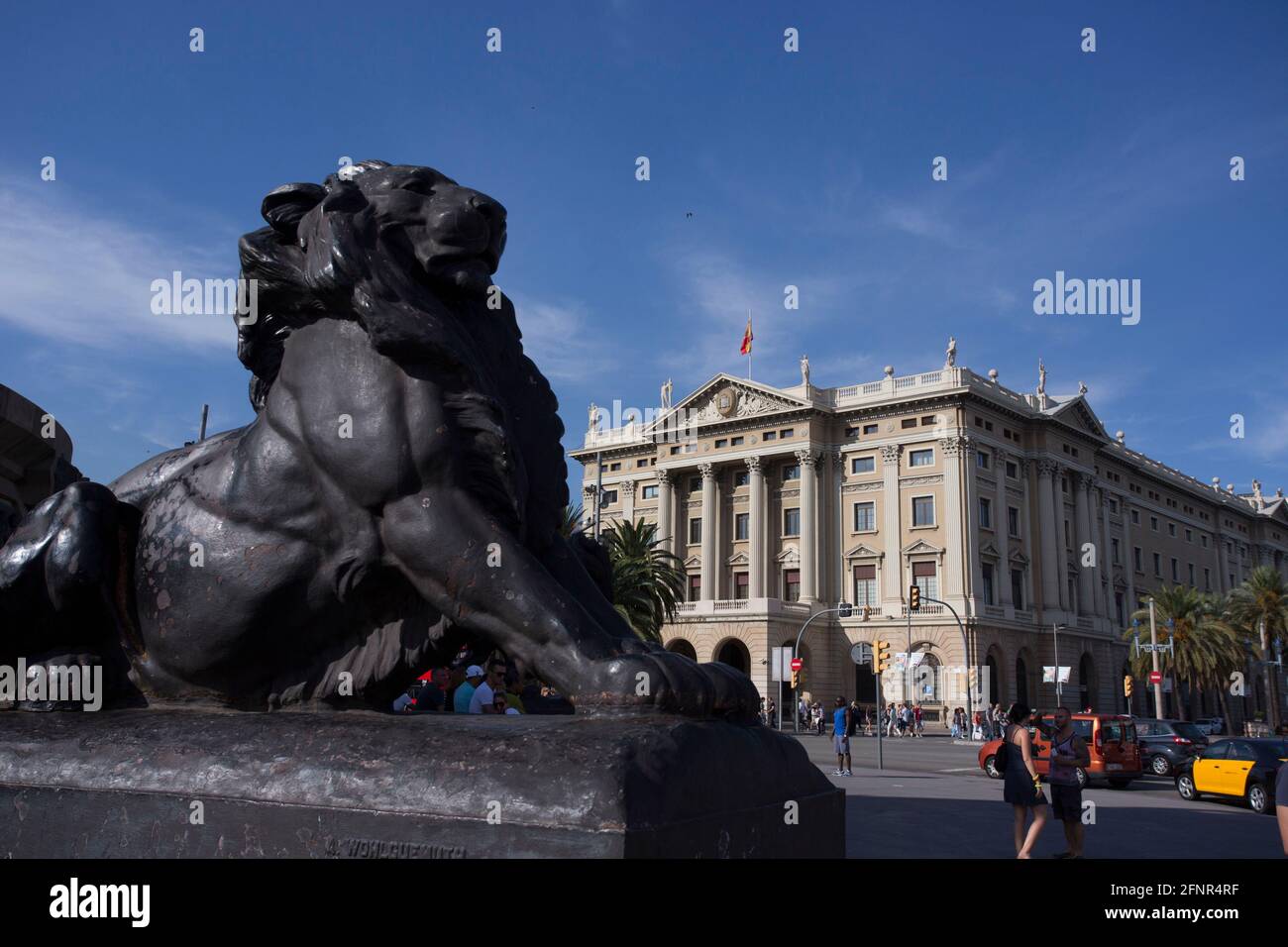 Barcelone, Espagne, septembre 22 2019 - Statue du lion à la statue de Columbus Barcelone Banque D'Images
