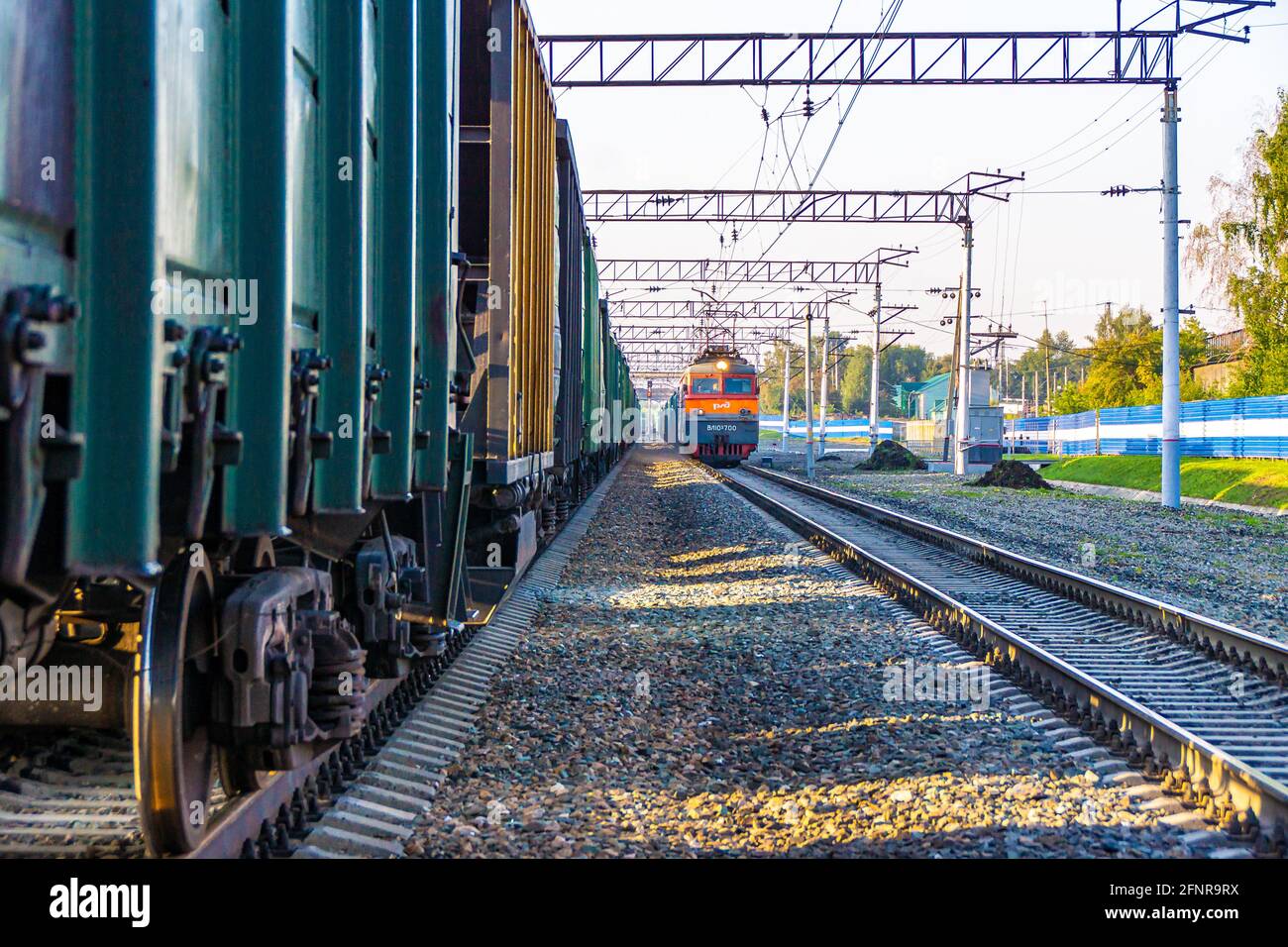 Kemerovo, Russie 27 août 2019. Arrivée du train de la Russian Railways à la jonction pour réorganiser le train Banque D'Images