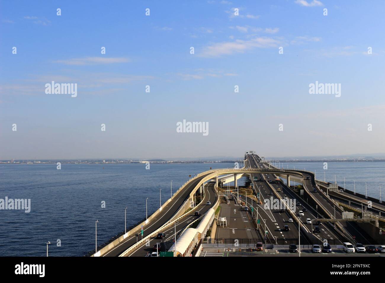 Les paysages du stationnement artificiel de l'île sont 'Umihotaru' sur le Route de traversée de la baie de Tokyo « Aqua Line » Banque D'Images