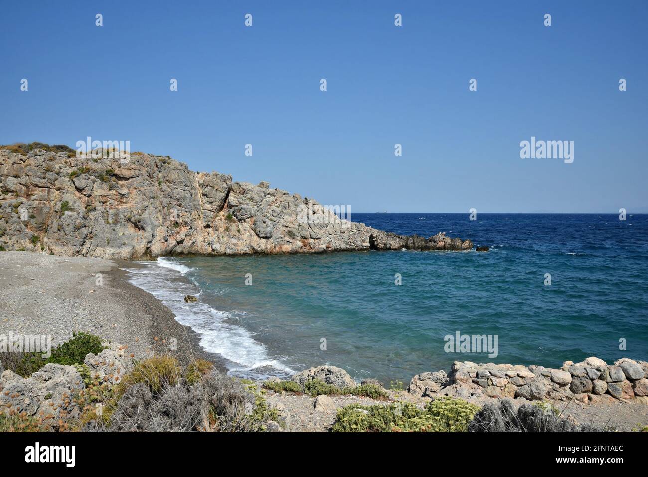 Vue panoramique sur la plage de Moudari sur l'île de Kythira, Attica Grèce. Banque D'Images