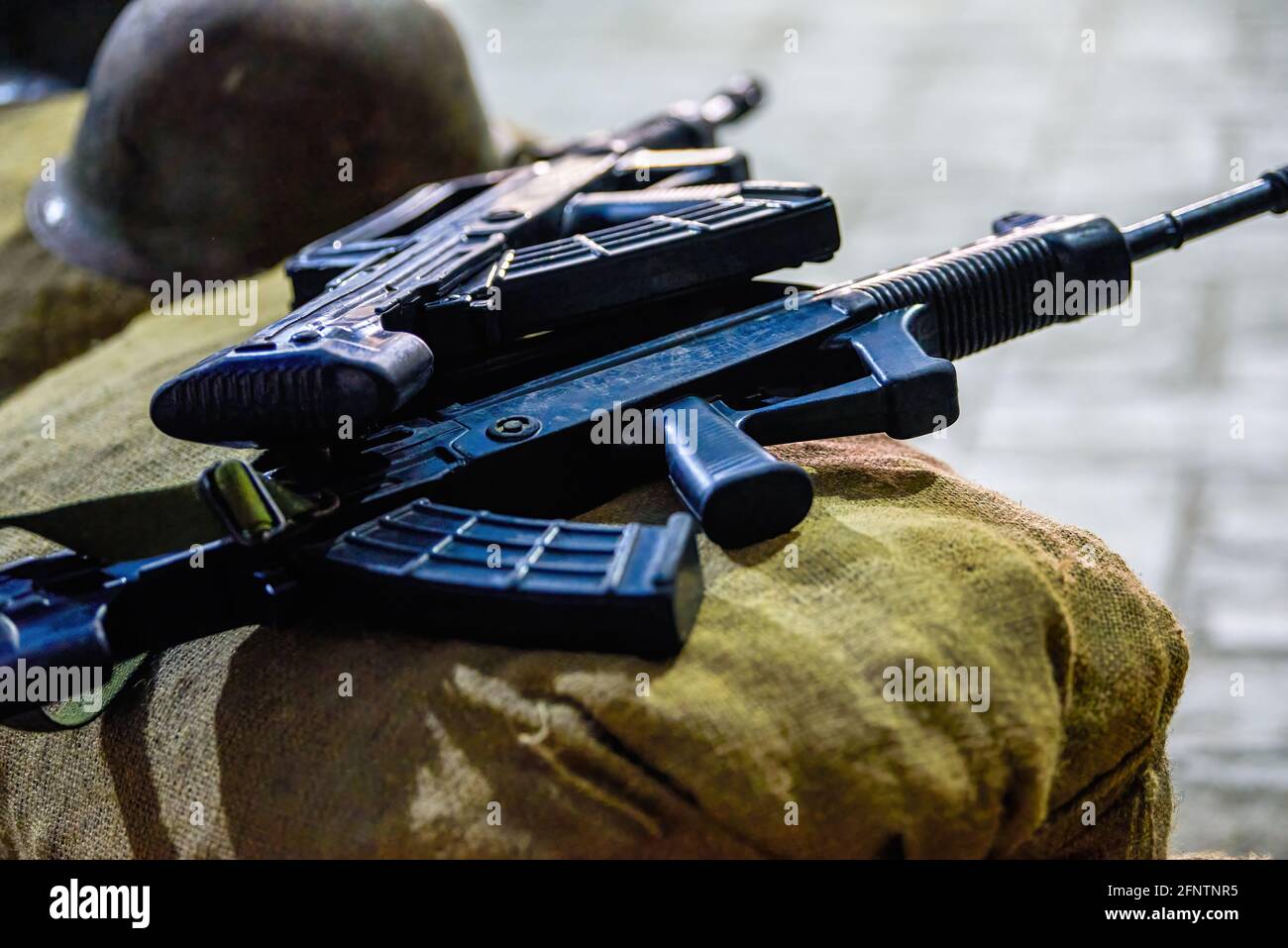 Un gros plan du modèle de fusil d'assaut dans l'armée camp d'été Banque D'Images