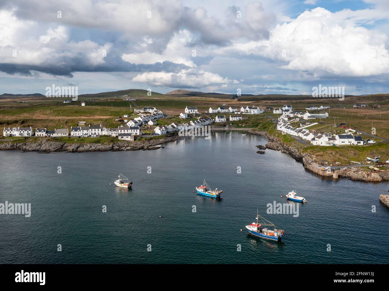 Vue aérienne du village de Portnahaven sur la côte ouest d'islay, Inner Hebrides, Écosse. Banque D'Images