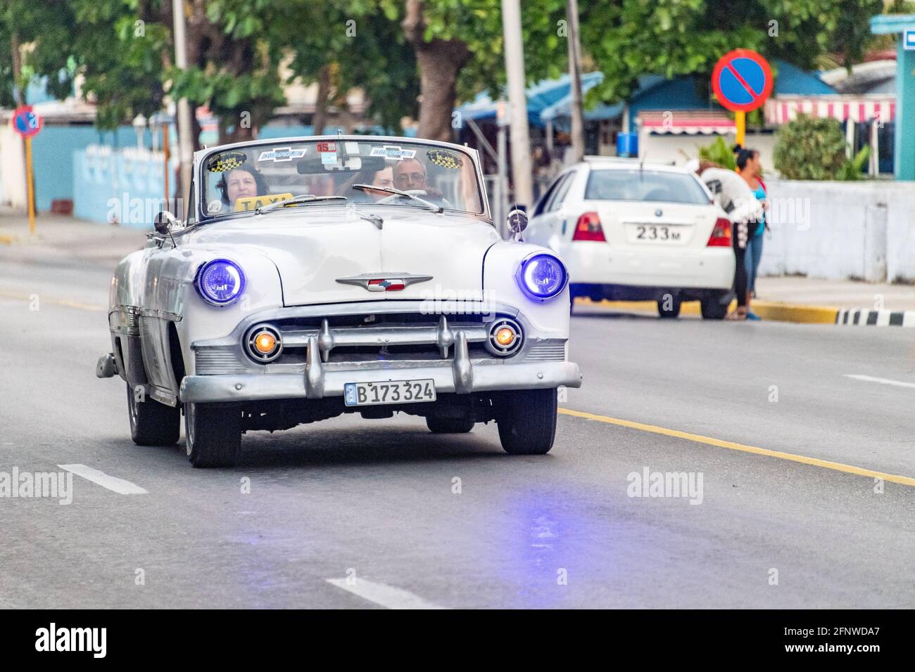 Vieille voiture américaine vintage à Varadero, Cuba Banque D'Images