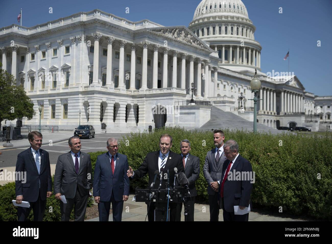 Washington, États-Unis. 19 mai 2021. Lee Zeldin (New York), co-président du caucus républicain de la Chambre des représentants d'Israël, s'exprime lors d'une conférence de presse sur le conflit en cours entre Israël et la Palestine à Washington, DC, le mercredi 19 mai 2021. Photo de Sarah Silbiger/UPI crédit: UPI/Alay Live News Banque D'Images