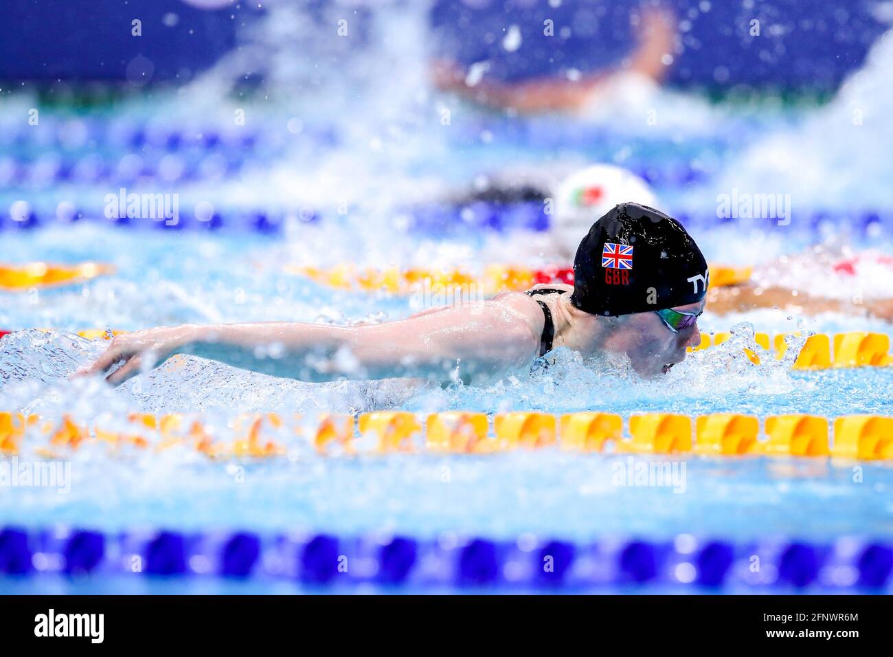 BUDAPEST, HONGRIE - MAI 19: Laura Kathleen Stephens de Grande-Bretagne en compétition aux femmes 200m préliminaire de papillon pendant les Championnats d'Europe de l'AQUA natation à Duna Arena le 19 mai 2021 à Budapest, Hongrie (photo de Marcel ter Bals/Orange Pictures) crédit: Orange pics BV/Alamy Live News Banque D'Images