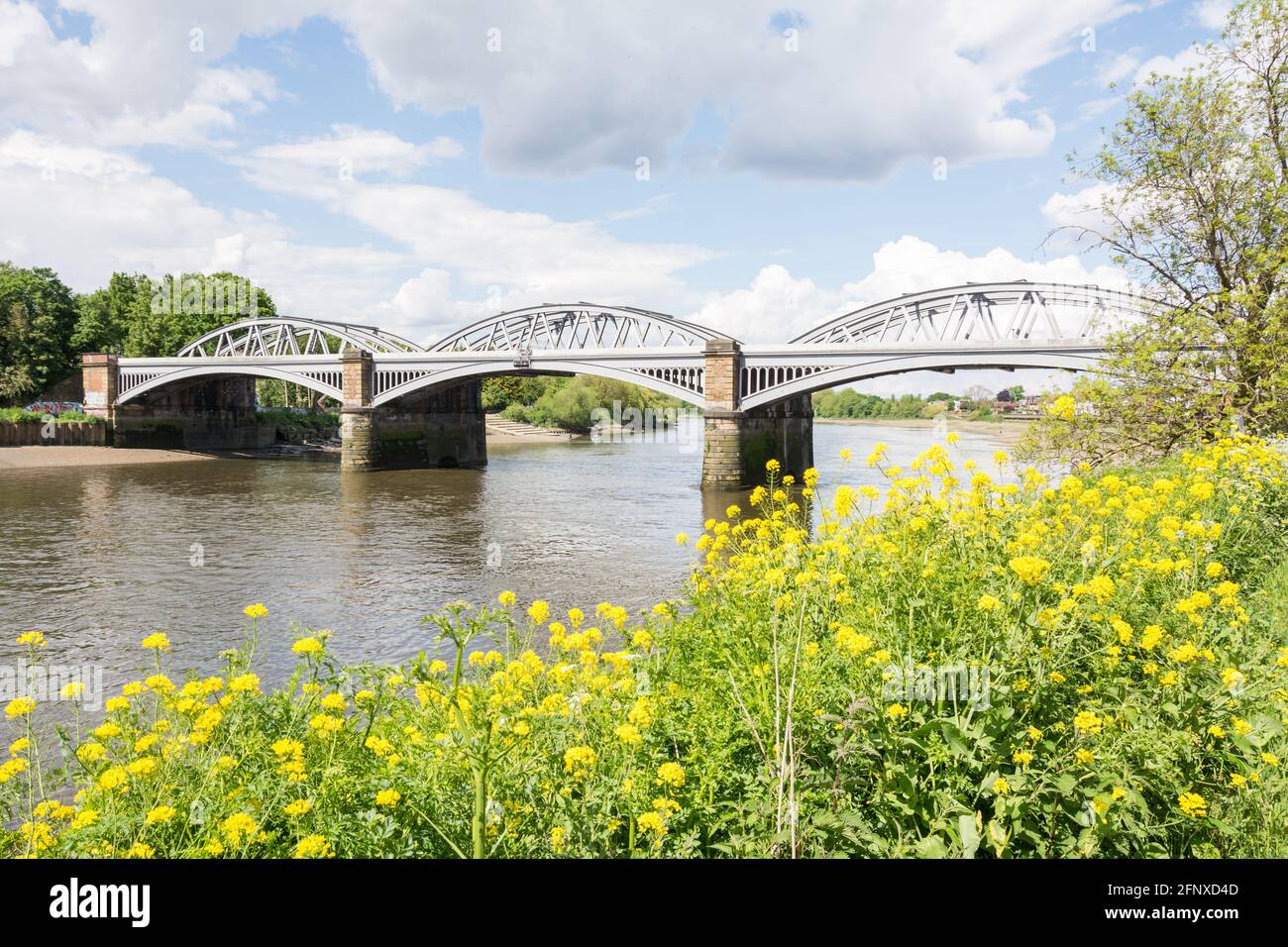 Barnes Railway Bridge, Barnes, Londres, SW13, Angleterre, ROYAUME-UNI Banque D'Images