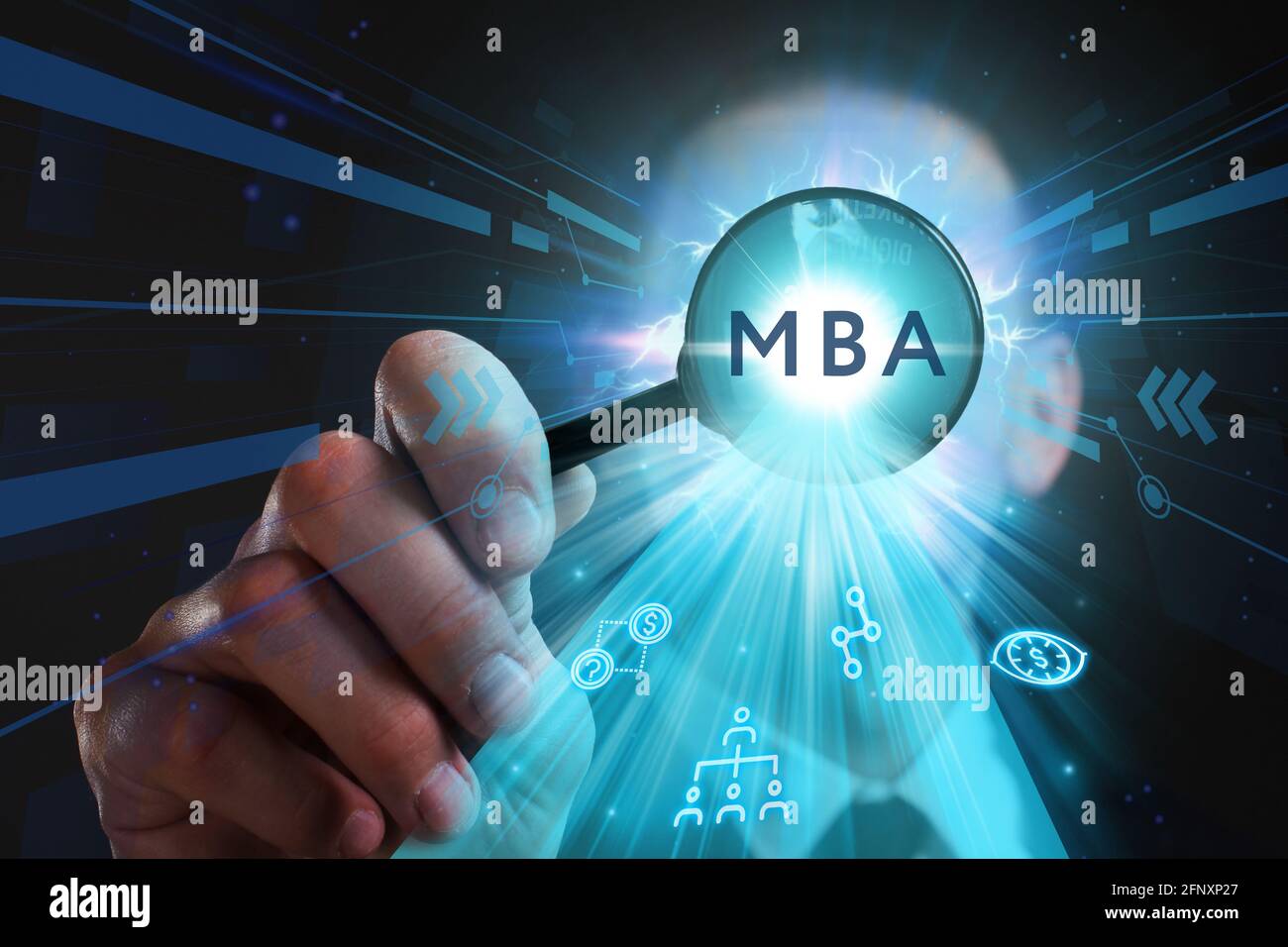 Concept commercial, technologique, Internet et réseau. Jeune homme d'affaires travaillant sur un écran virtuel du futur et voit l'inscription: MBA Banque D'Images